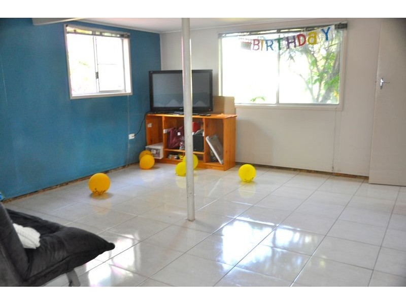 10 Shakespeare St, East Mackay QLD 4740