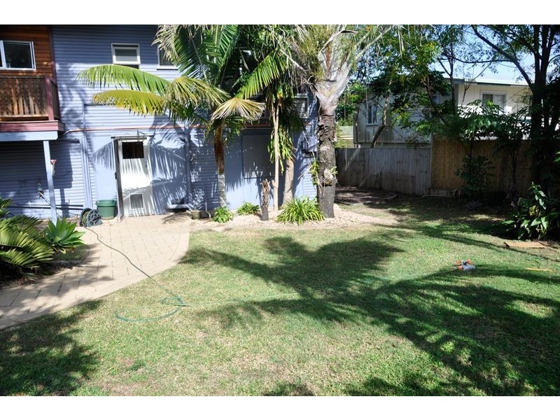 10 Shakespeare St, East Mackay QLD 4740