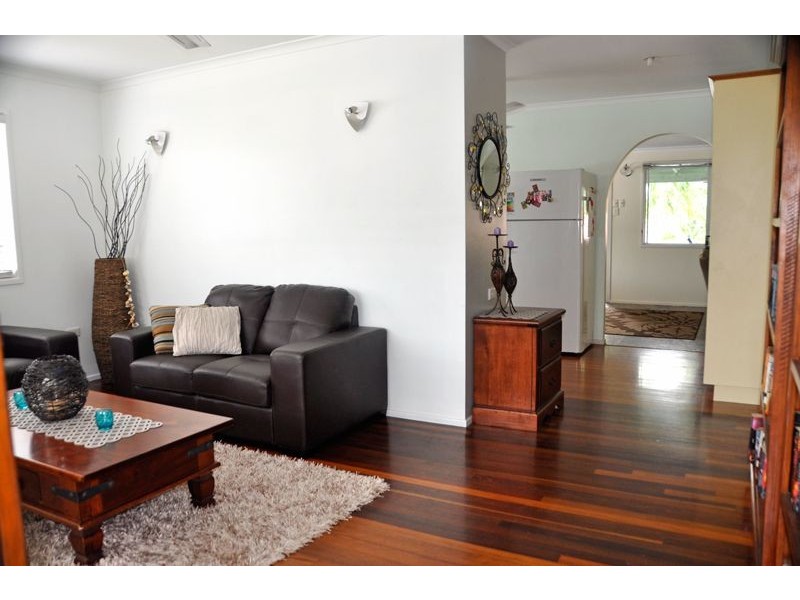 29 Edmonds St, Bucasia QLD 4750