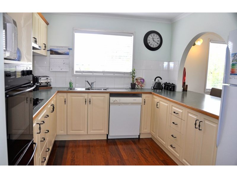 29 Edmonds St, Bucasia QLD 4750