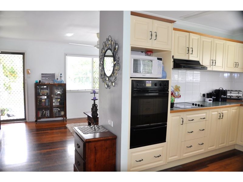 29 Edmonds St, Bucasia QLD 4750