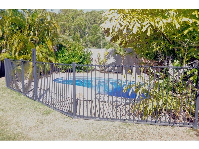 10 Friarbird Ave, Blacks Beach QLD 4740