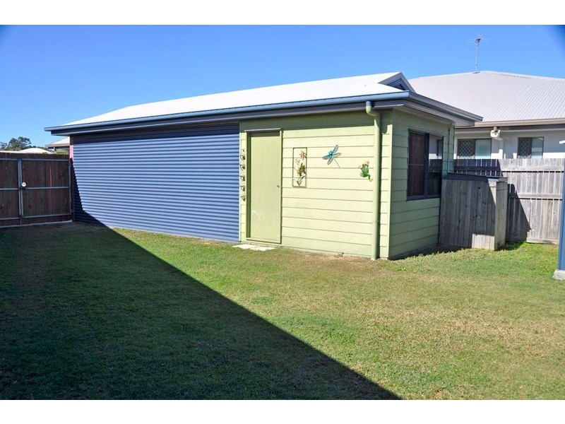 10 Friarbird Ave, Blacks Beach QLD 4740