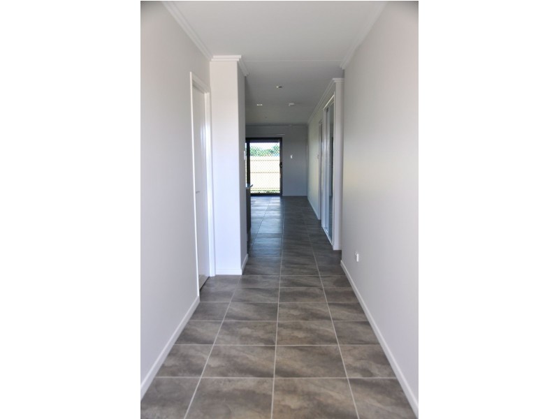 75 Makybe Diva Drv, Ooralea QLD 4740