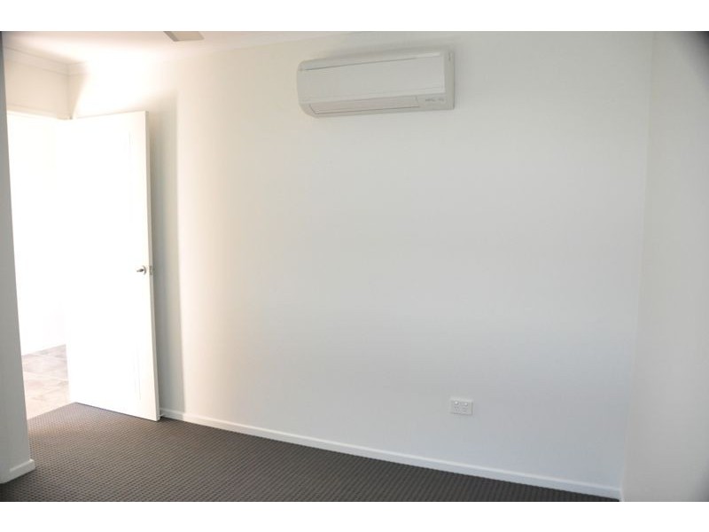 75 Makybe Diva Drv, Ooralea QLD 4740