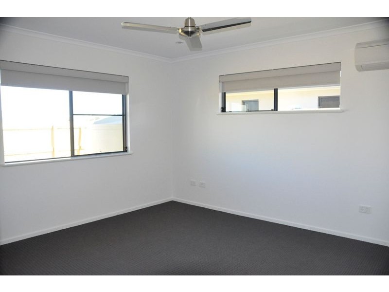 75 Makybe Diva Drv, Ooralea QLD 4740