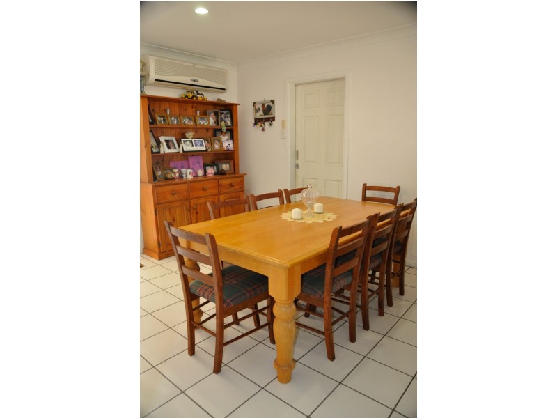 25 Caledonian Drv, Beaconsfield QLD 4740
