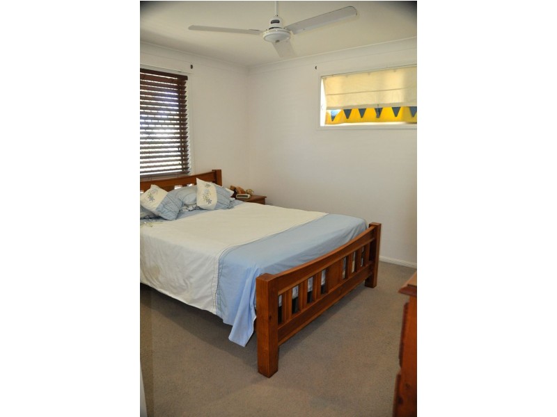 25 Caledonian Drv, Beaconsfield QLD 4740