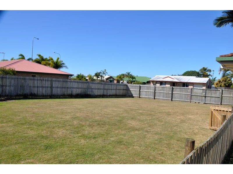 25 Caledonian Drv, Beaconsfield QLD 4740
