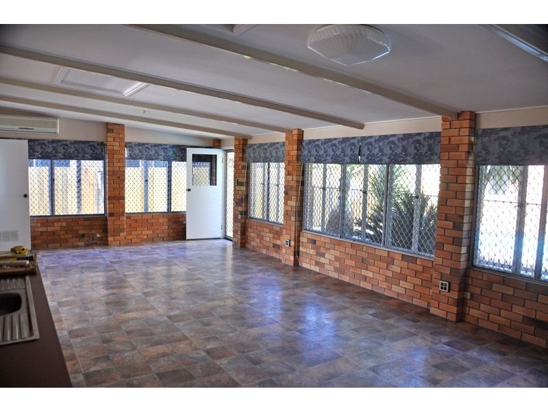 13 Barton St, West Mackay QLD 4740