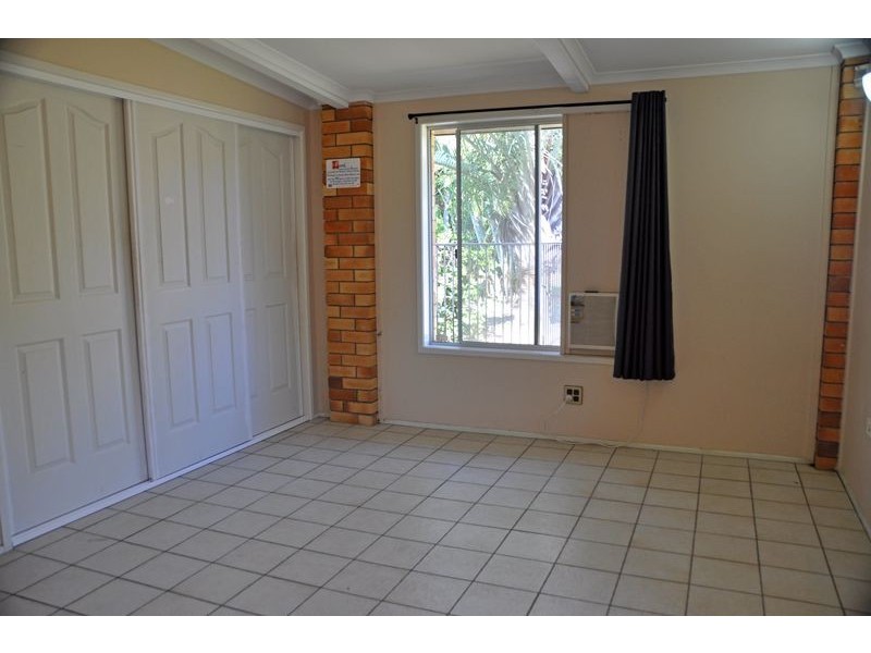 13 Barton St, West Mackay QLD 4740