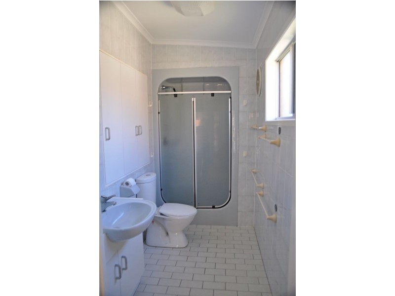 13 Barton St, West Mackay QLD 4740