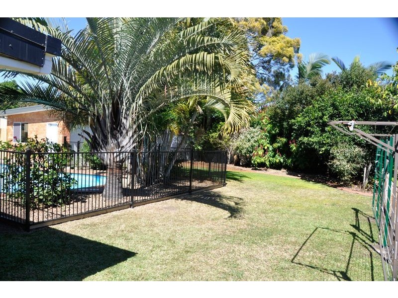 13 Barton St, West Mackay QLD 4740