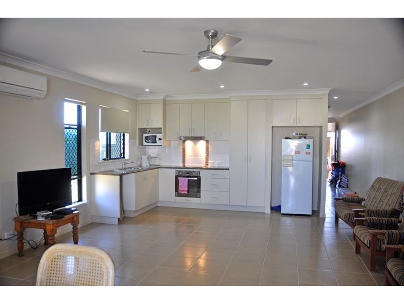 3 Hook Court, Sarina QLD 4737