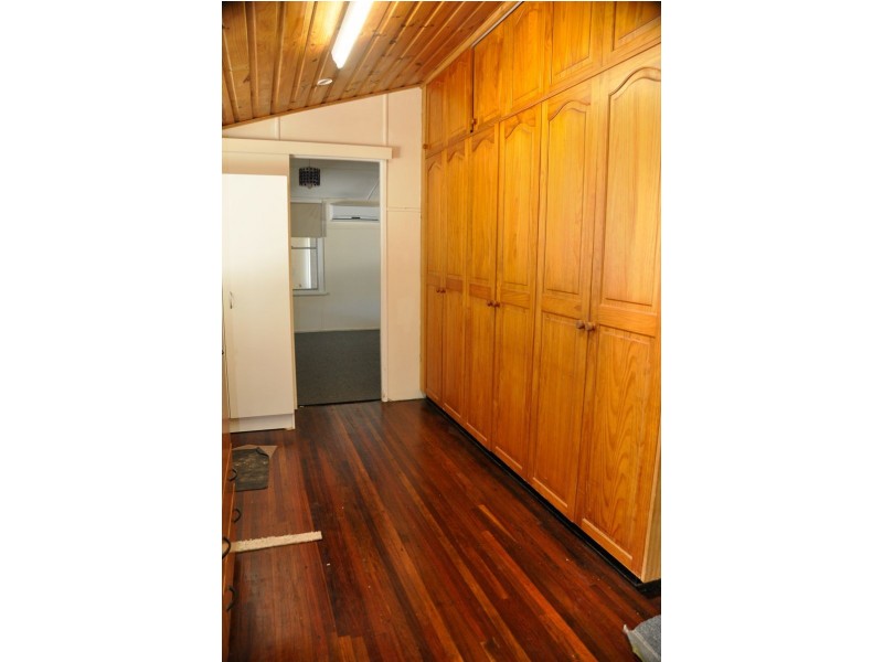 7 Knobel St, North Mackay QLD 4740