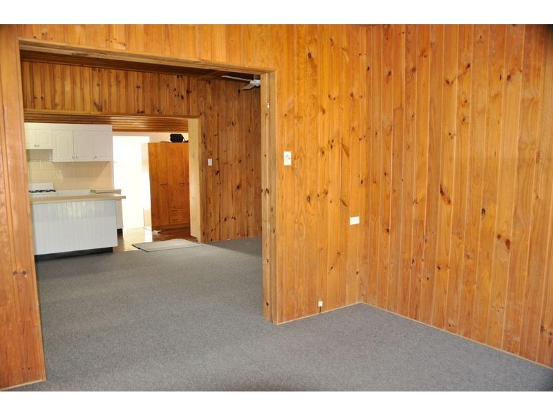 7 Knobel St, North Mackay QLD 4740