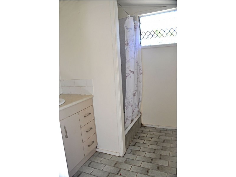 7 Knobel St, North Mackay QLD 4740