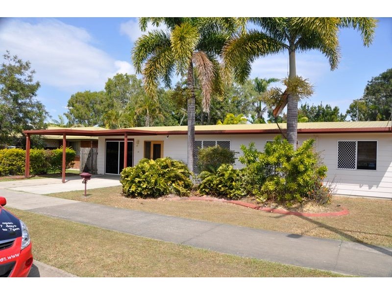 20 Schapers Rd, Glenella QLD 4740