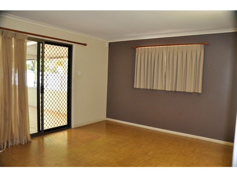 7 Karri Crt, Beaconsfield QLD 4740