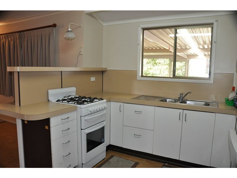 7 Karri Crt, Beaconsfield QLD 4740