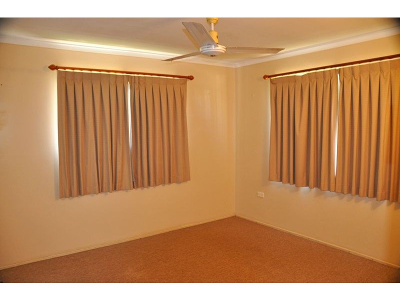 7 Karri Crt, Beaconsfield QLD 4740