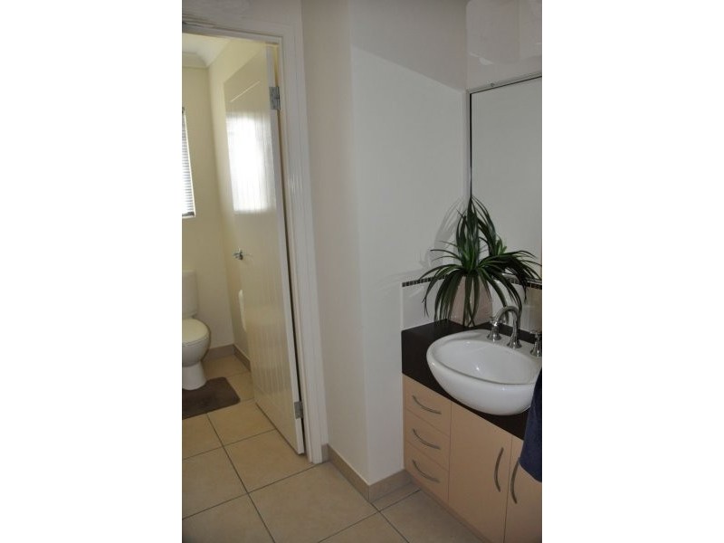 28 Manning St, Rural View QLD 4740