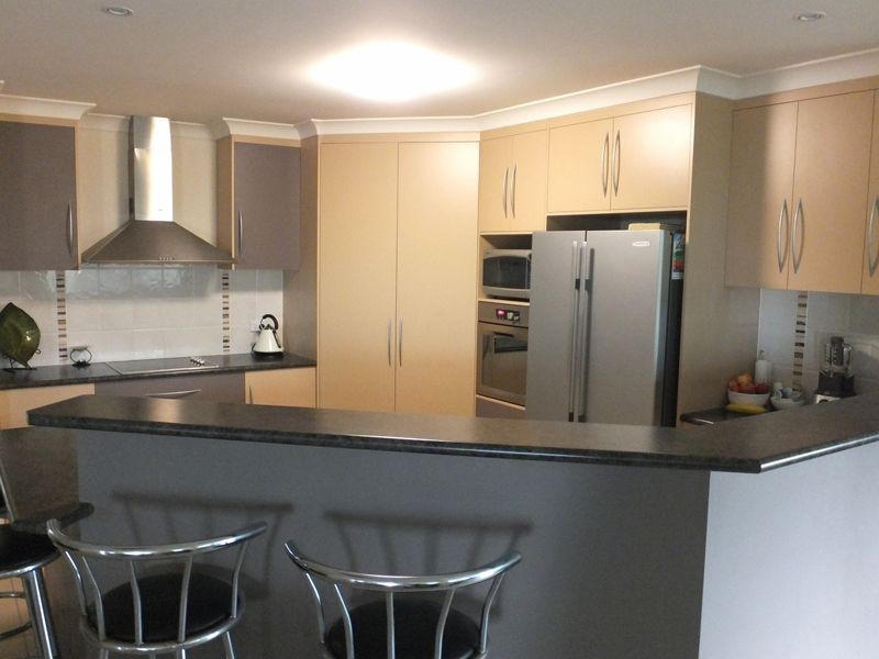 28 Manning St, Rural View QLD 4740