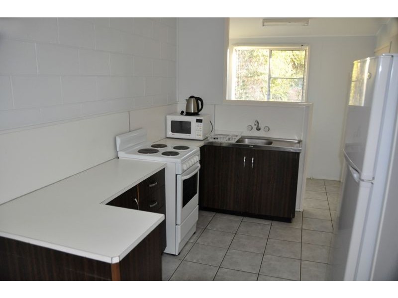 3/23 Wares, Sarina QLD 4737