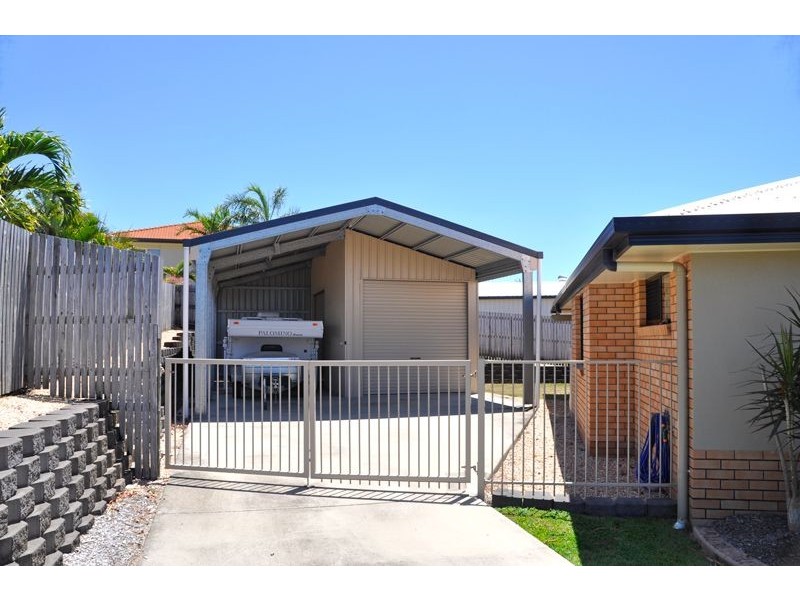 11 The Quarterdeck, Blacks Beach QLD 4740