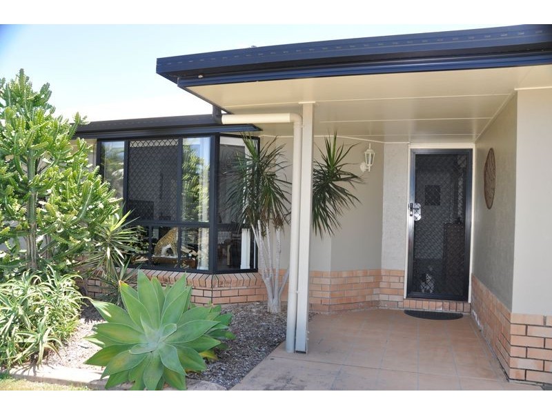 11 The Quarterdeck, Blacks Beach QLD 4740