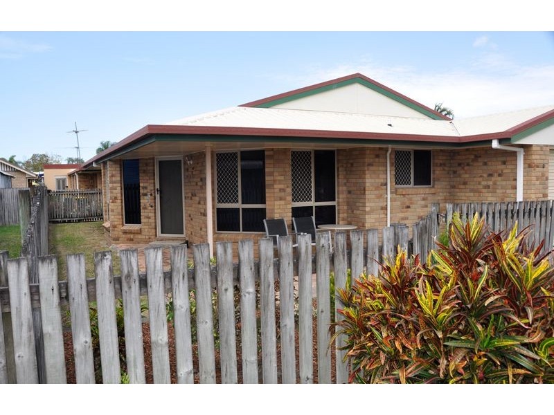 1/61 Holland St, West Mackay QLD 4740