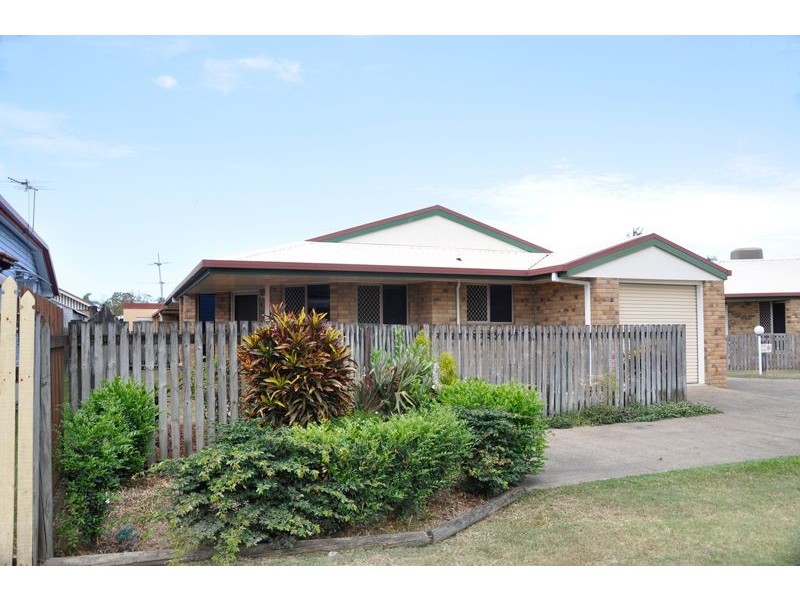 1/61 Holland St, West Mackay QLD 4740
