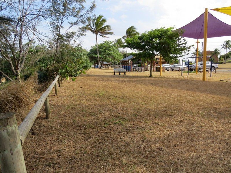 39 Owen Jenkins Dve, Sarina Beach QLD 4737