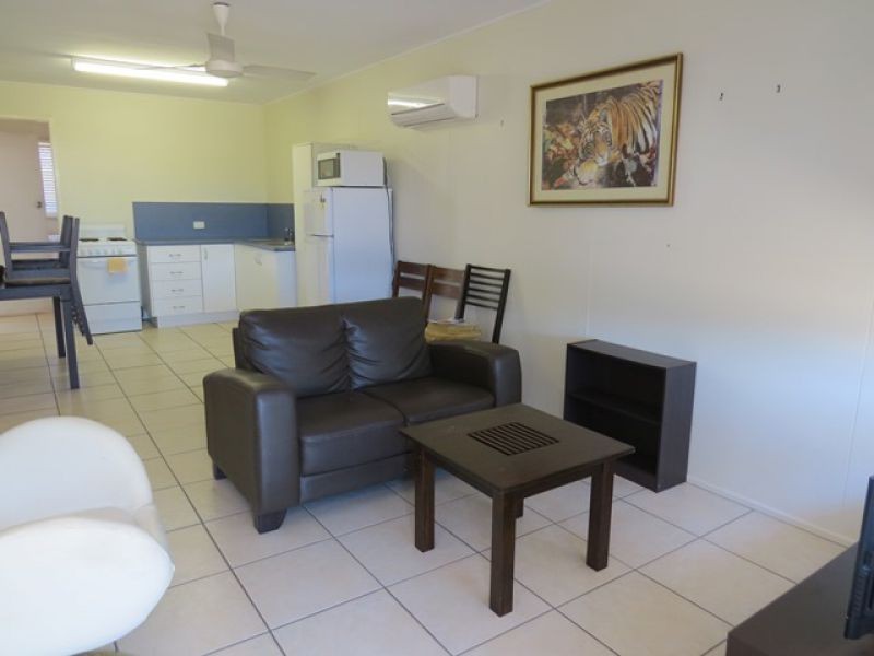 1-21 Owen Jenkins Dr, Sarina QLD 4737