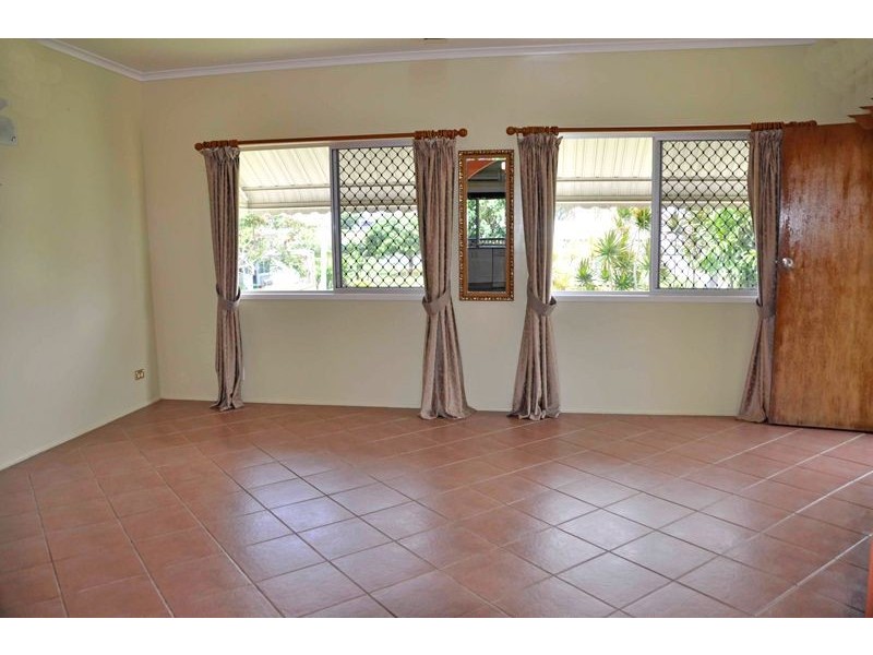 2 Black St, South Mackay QLD 4740