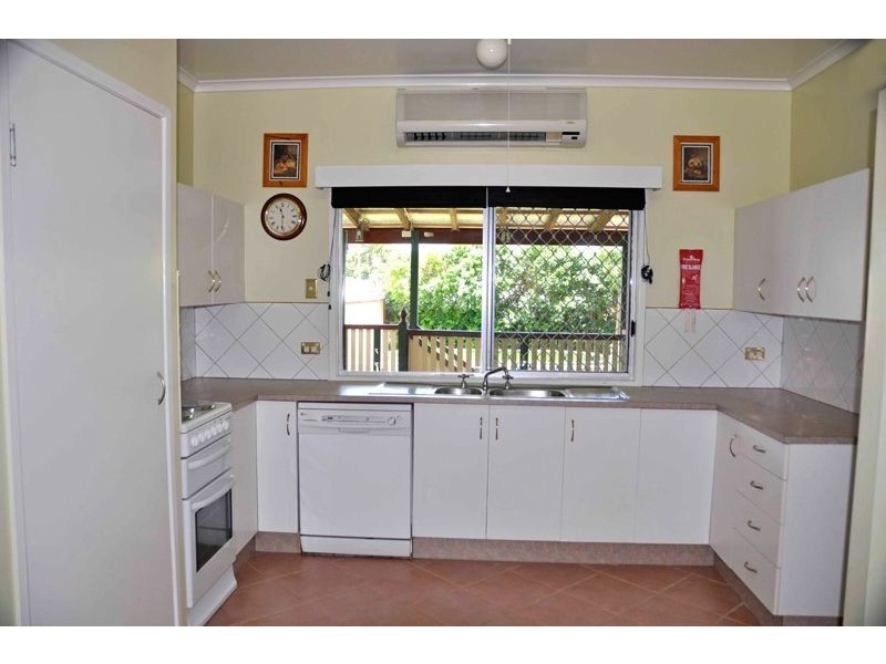 2 Black St, South Mackay QLD 4740