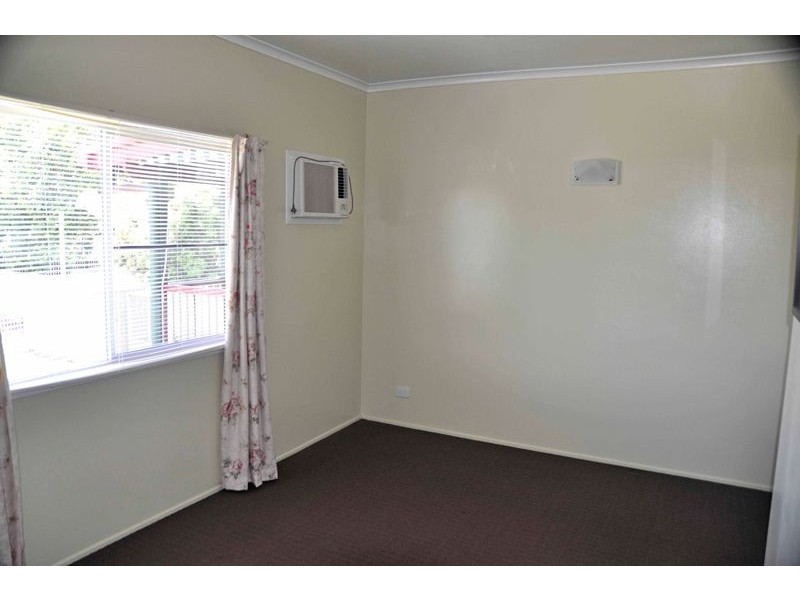 2 Black St, South Mackay QLD 4740