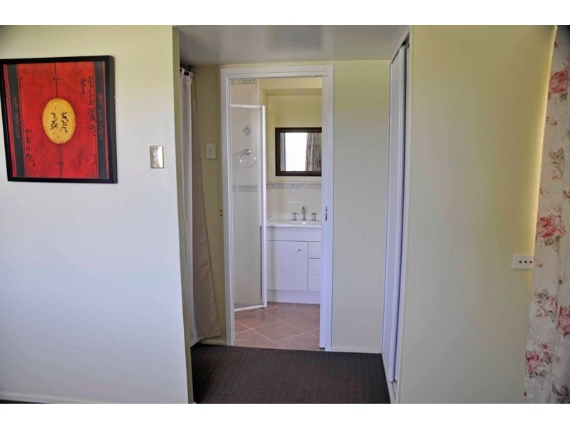 2 Black St, South Mackay QLD 4740