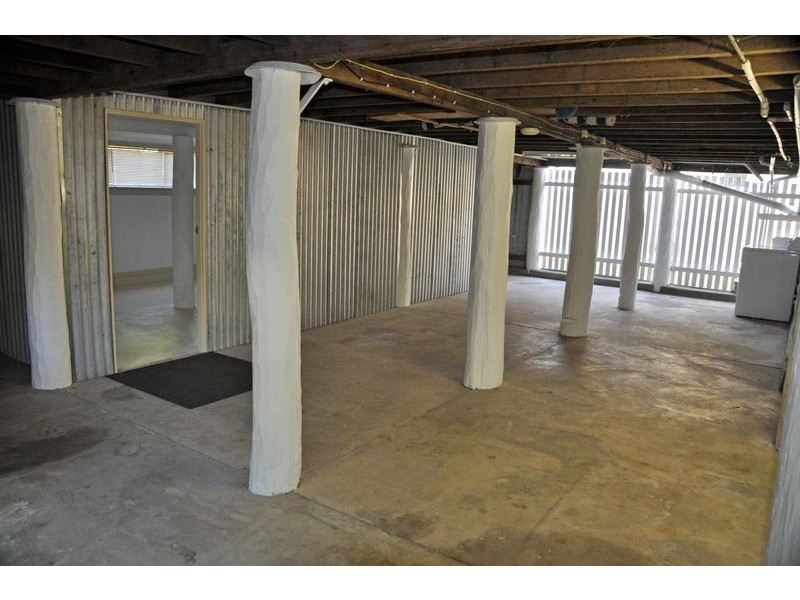 2 Black St, South Mackay QLD 4740