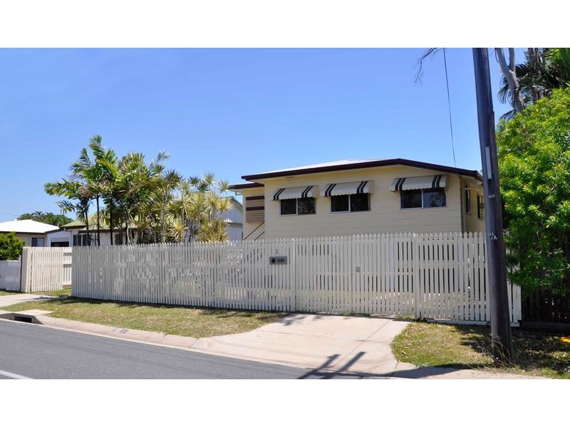 2 Black St, South Mackay QLD 4740