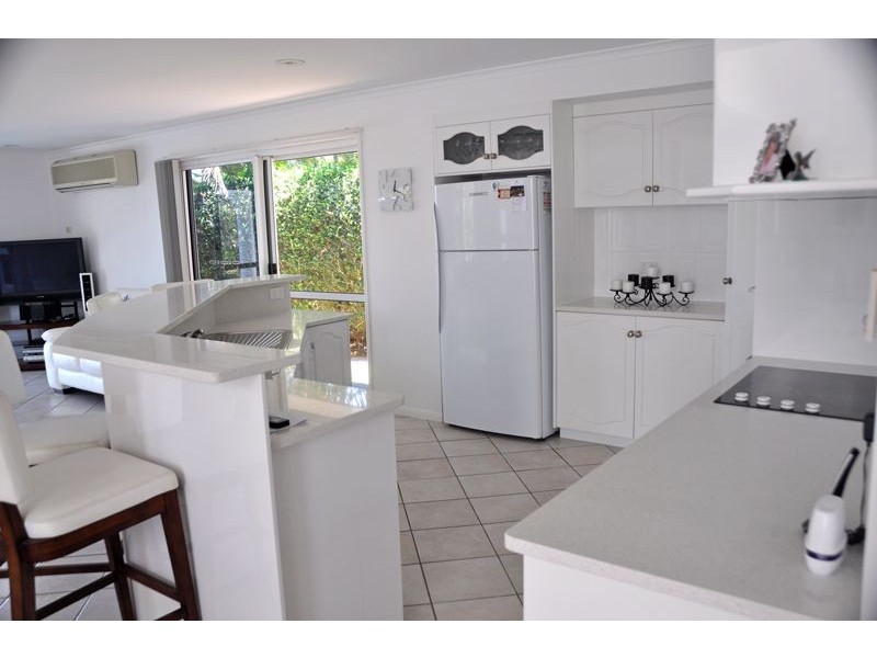 10 Palmview Crt, Rural View QLD 4740