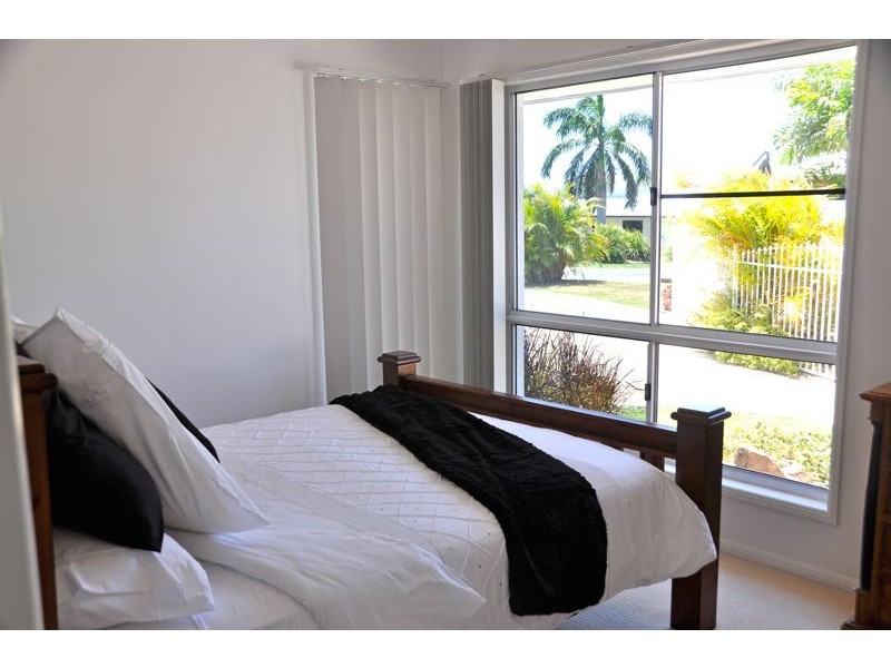 10 Palmview Crt, Rural View QLD 4740