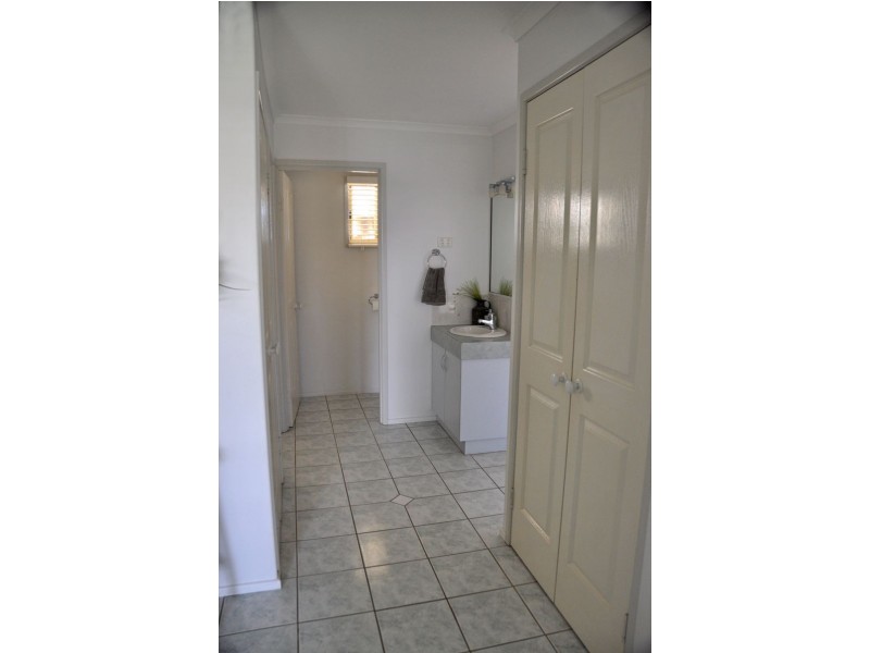 4 Lorne Court, Beaconsfield QLD 4740