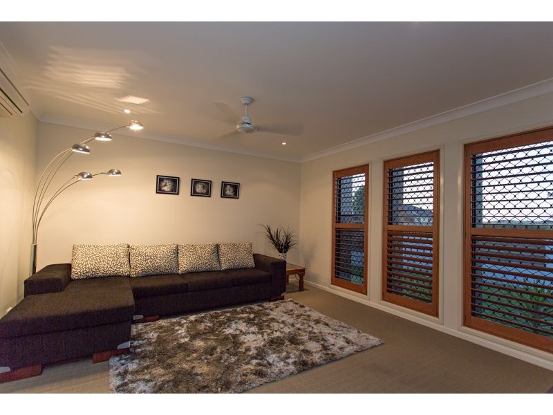 56 Gingham, Glenella QLD 4740
