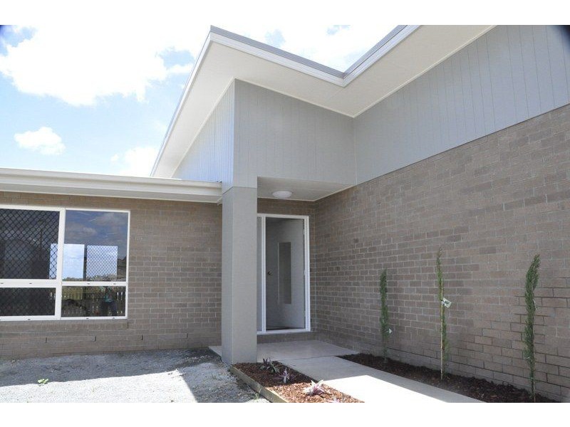 11 Highcrest Crt, Bucasia QLD 4750