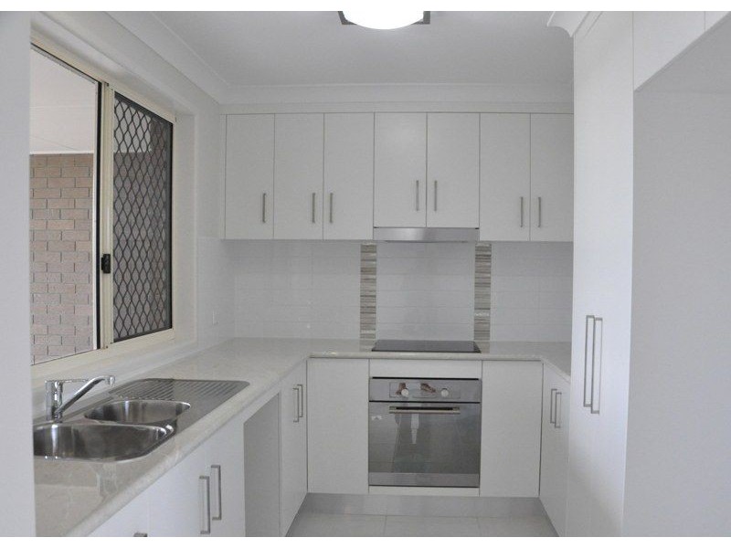 11 Highcrest Crt, Bucasia QLD 4750