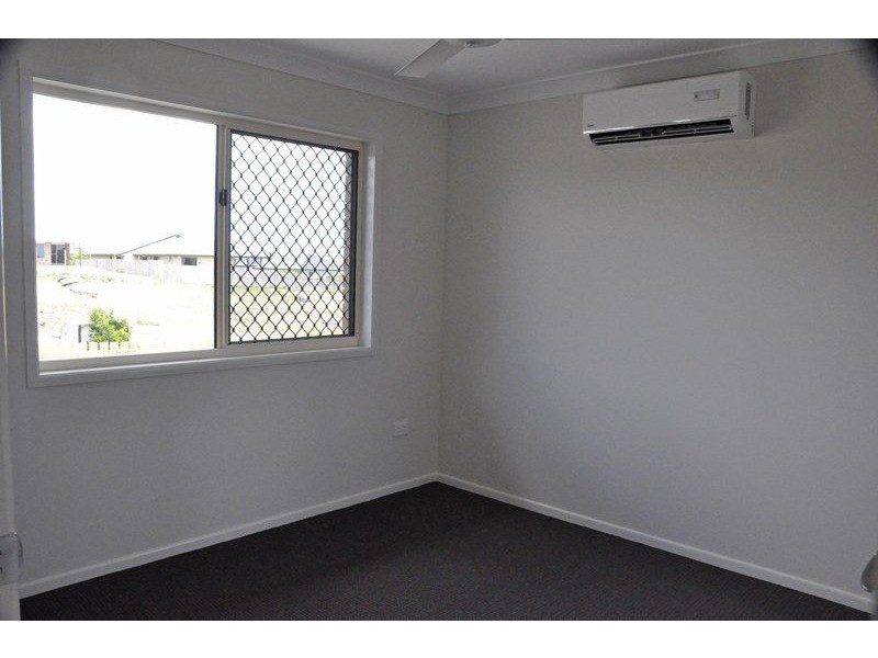 11 Highcrest Crt, Bucasia QLD 4750