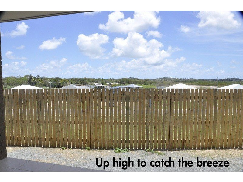 11 Highcrest Crt, Bucasia QLD 4750