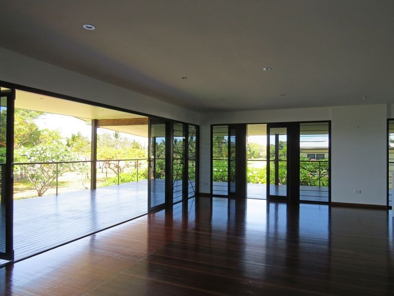 16 Frangipanni Ave, Seaforth QLD 4741