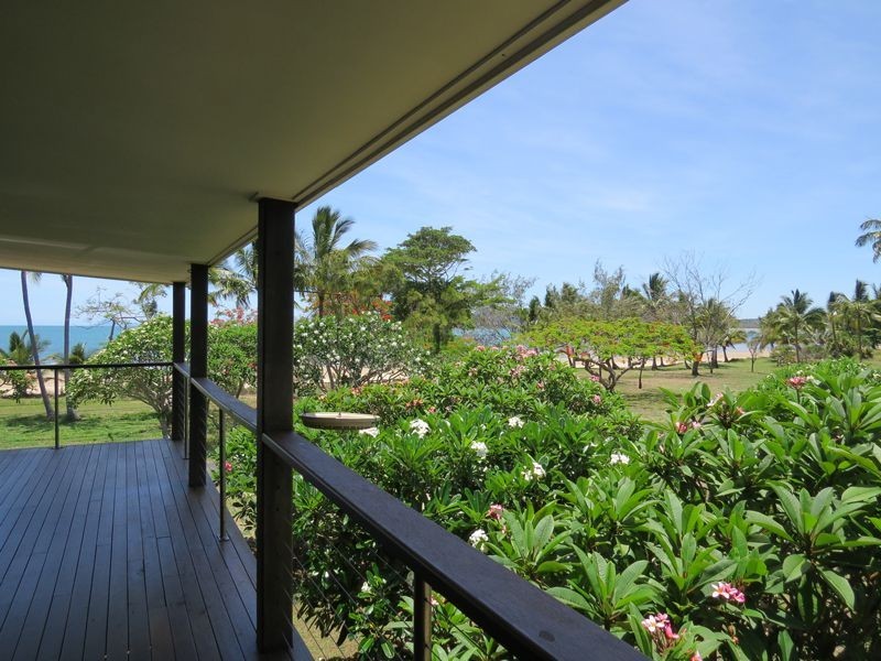 16 Frangipanni Ave, Seaforth QLD 4741